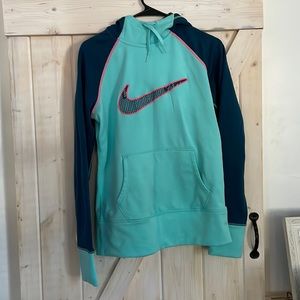 NIKE THERMA-FIT SWEATSHIRT 🖤